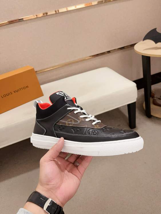 Picture of Louis Vuitton Shoes _SKULVsz38-44hnh020213347